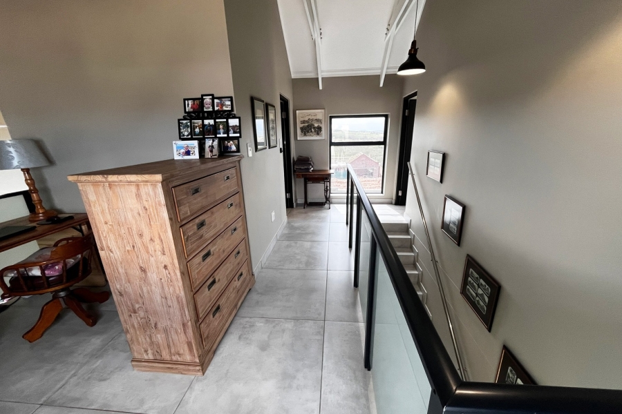 3 Bedroom Property for Sale in Renosterbos Estate Western Cape